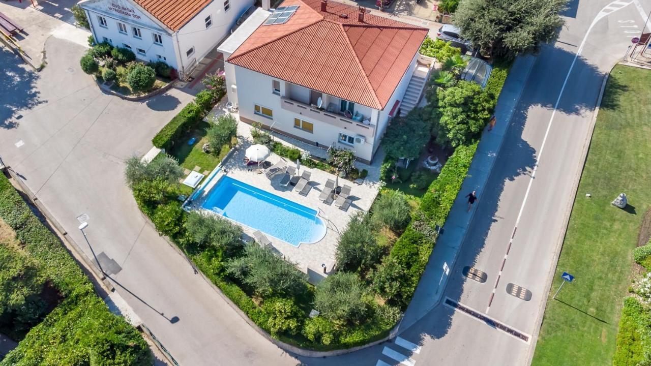 Meri Baška Exteriör bild